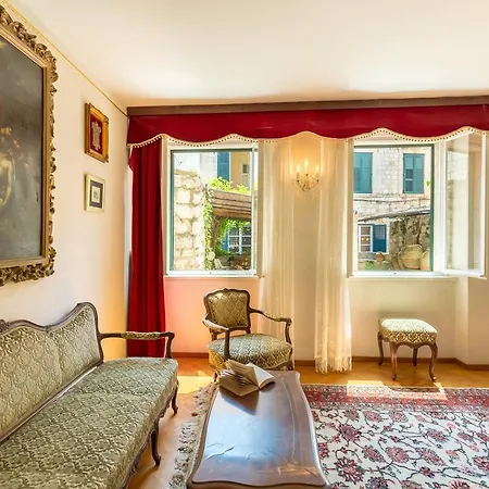 بيت للعطل House Aquila