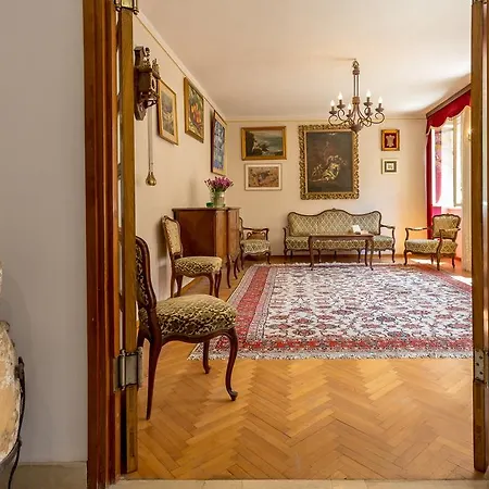 بيت للعطل House Aquila