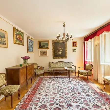 בית נופש House Aquila